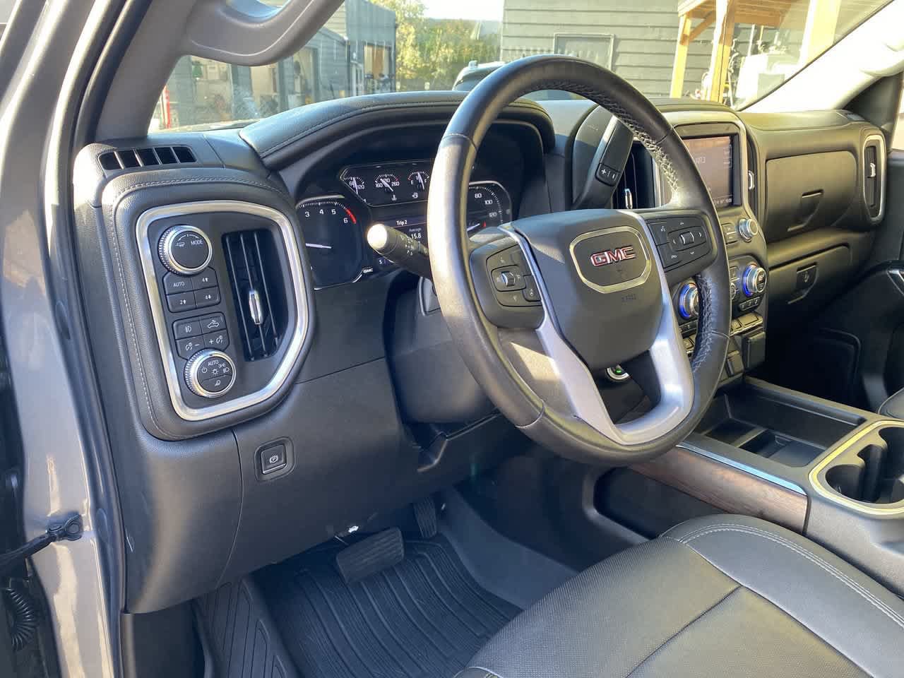 Used 2021 GMC Sierra 1500 SLT w/ SLT Premium Package AWD/4WD image 2
