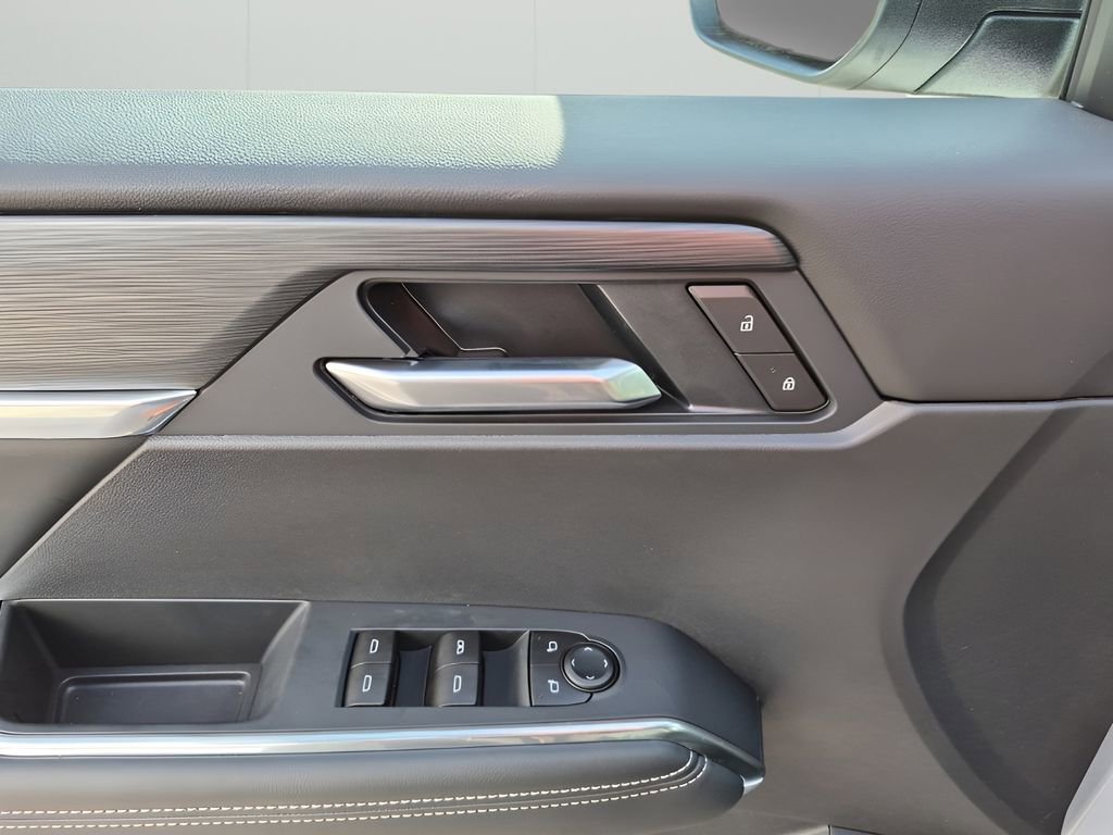 New 2026 GMC Acadia Elevation w/ Black Edition FWD image 30