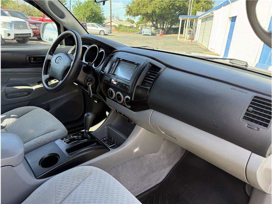Used 2010 Toyota Tacoma PreRunner RWD image 19
