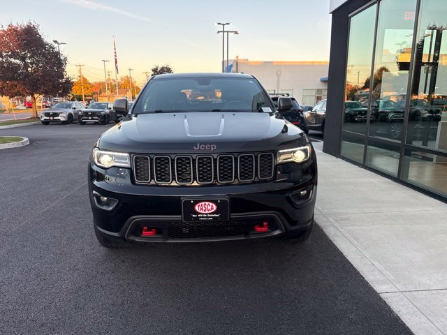 Used 2017 Jeep Grand Cherokee Trailhawk w/ Trailhawk Luxury Group AWD/4WD image 7