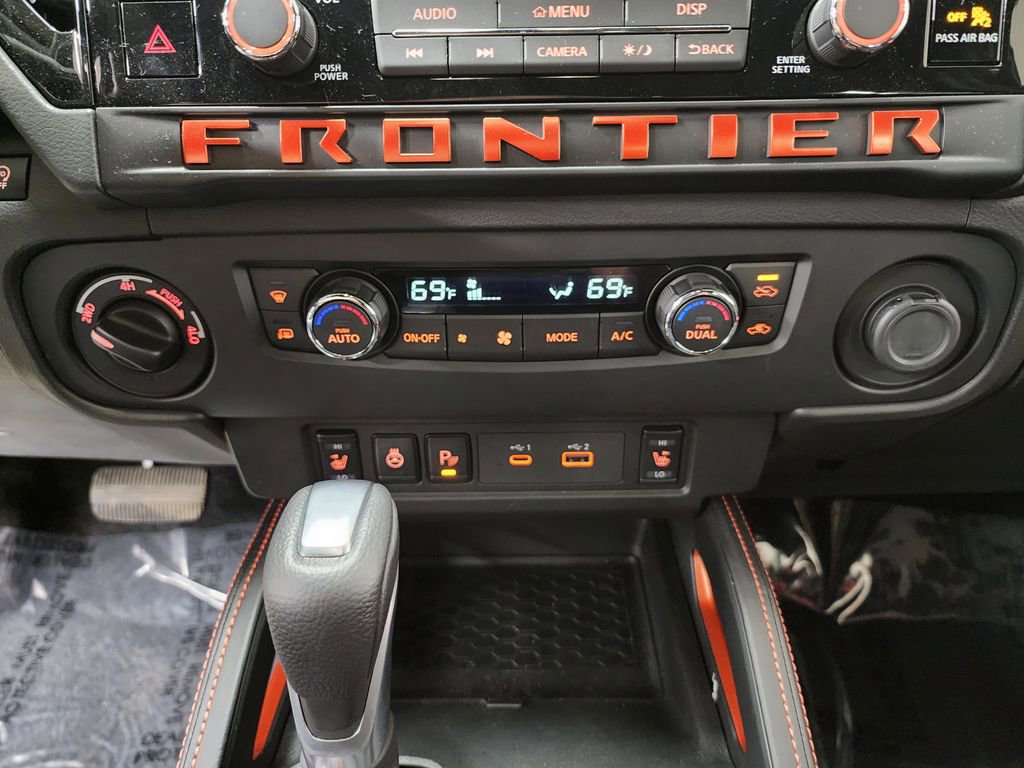 Used 2025 Nissan Frontier PRO-4X w/ Pro Convenience Package image 18