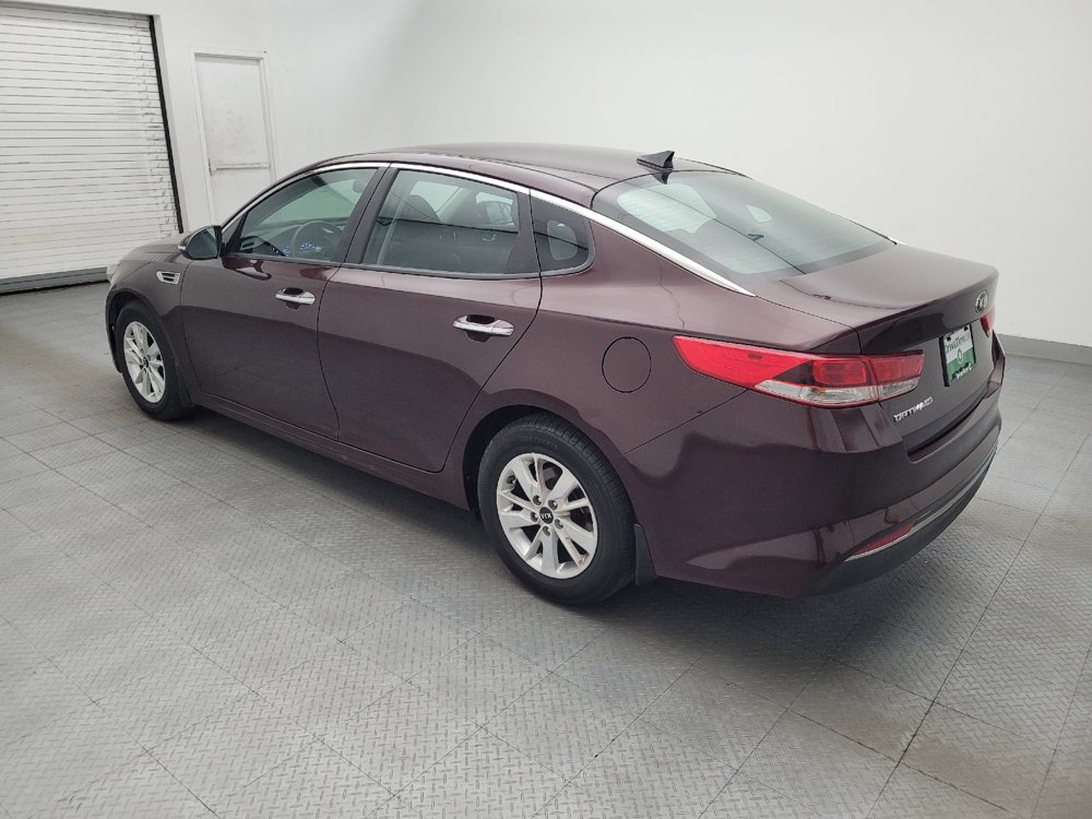 Used 2017 Kia Optima LX FWD image 3