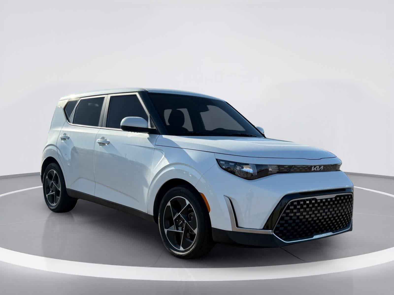 Used 2023 Kia Soul EX FWD image 6