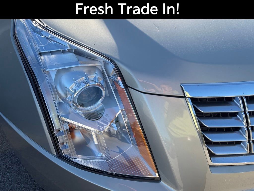 Used 2015 Cadillac SRX Luxury w/ Driver Awareness Package image 5