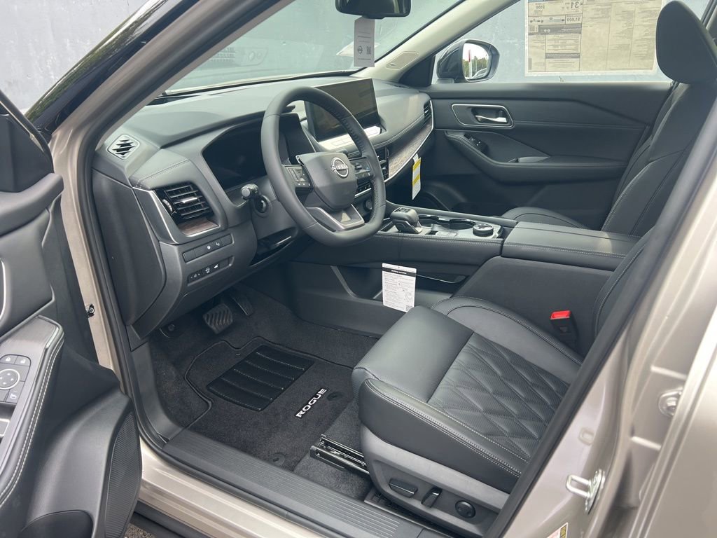 New 2026 Nissan Rogue Platinum image 17