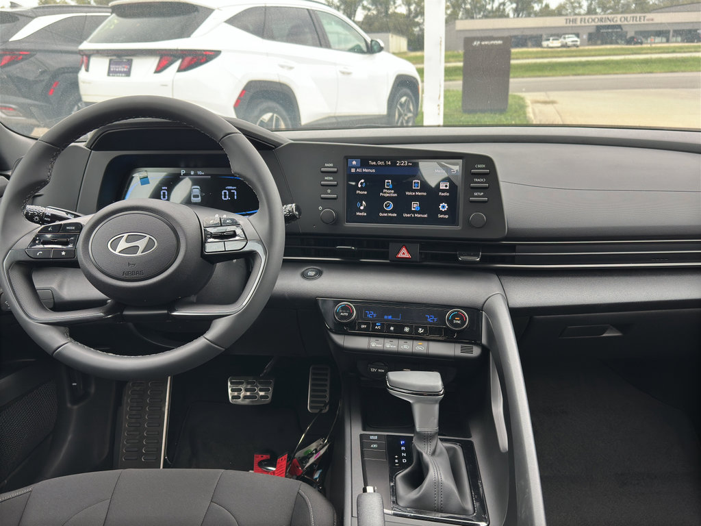 New 2025 Hyundai Elantra Sport image 10