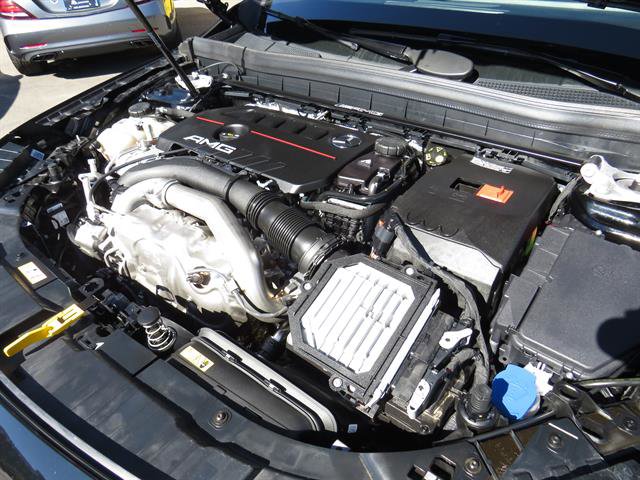 Used 2025 Mercedes-Benz GLB 35 AMG 4MATIC image 9