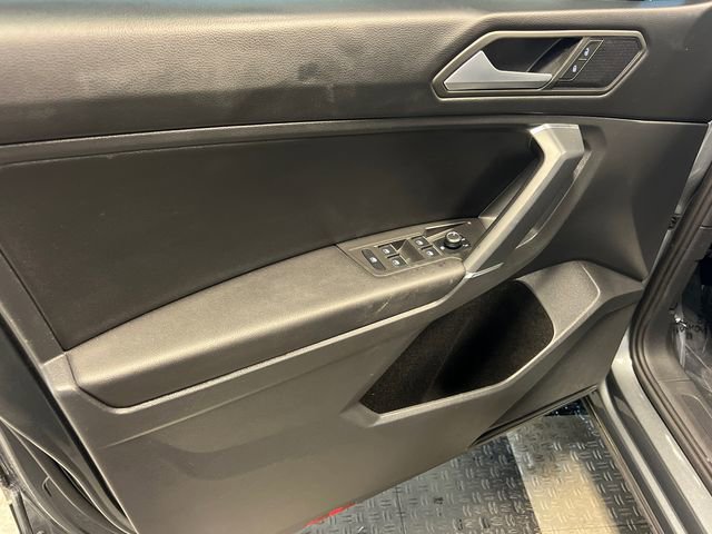 Certified 2020 Volkswagen Tiguan SE FWD image 7
