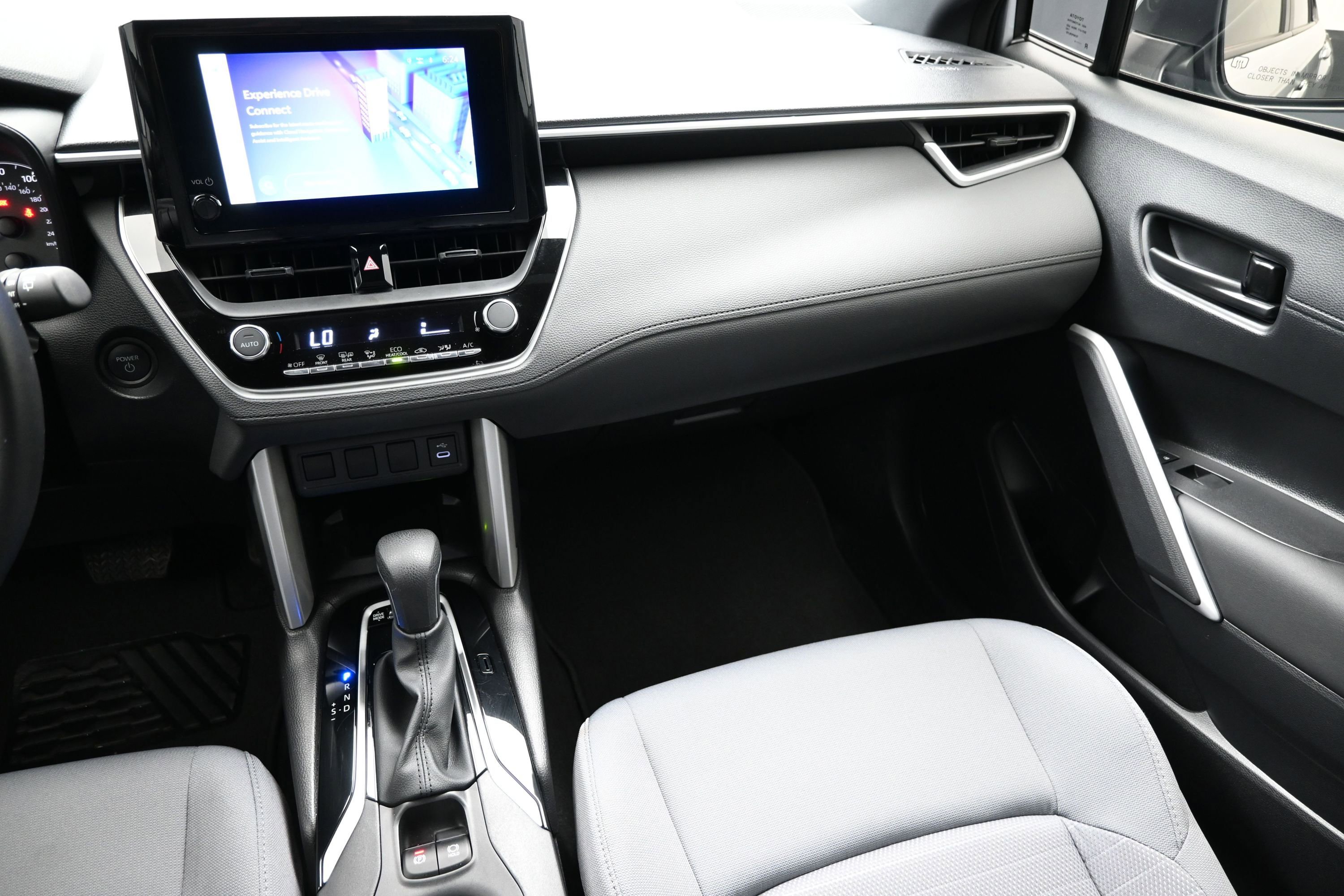 Used 2024 Toyota Corolla Cross AWD Hybrid image 36