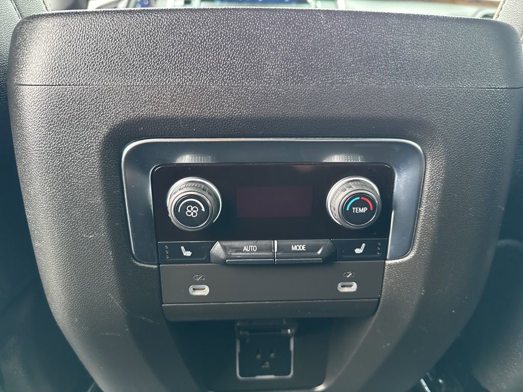 Used 2024 Chevrolet Tahoe Premier image 24