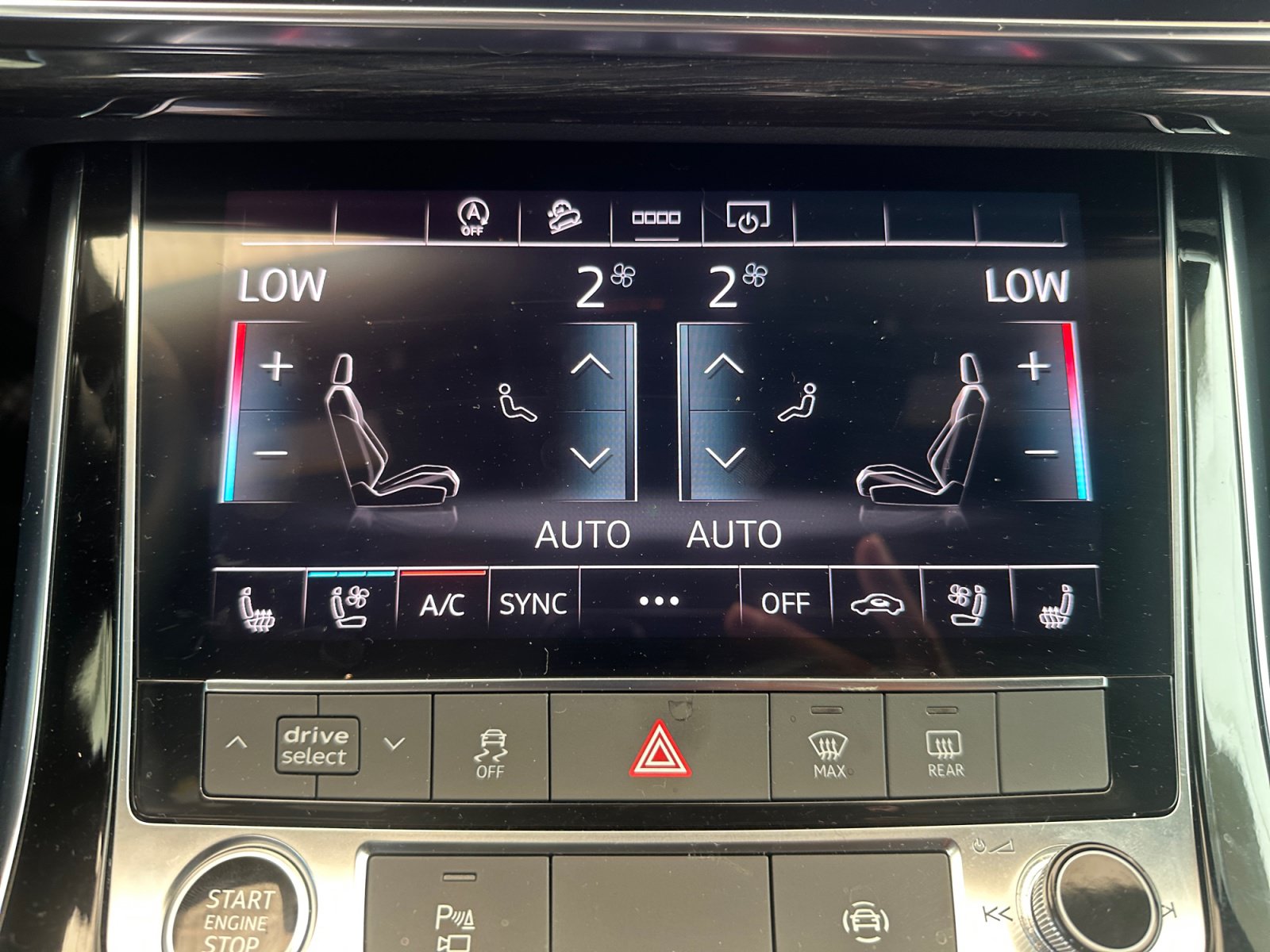 Used 2025 Audi Q8 Premium Plus AWD/4WD image 21