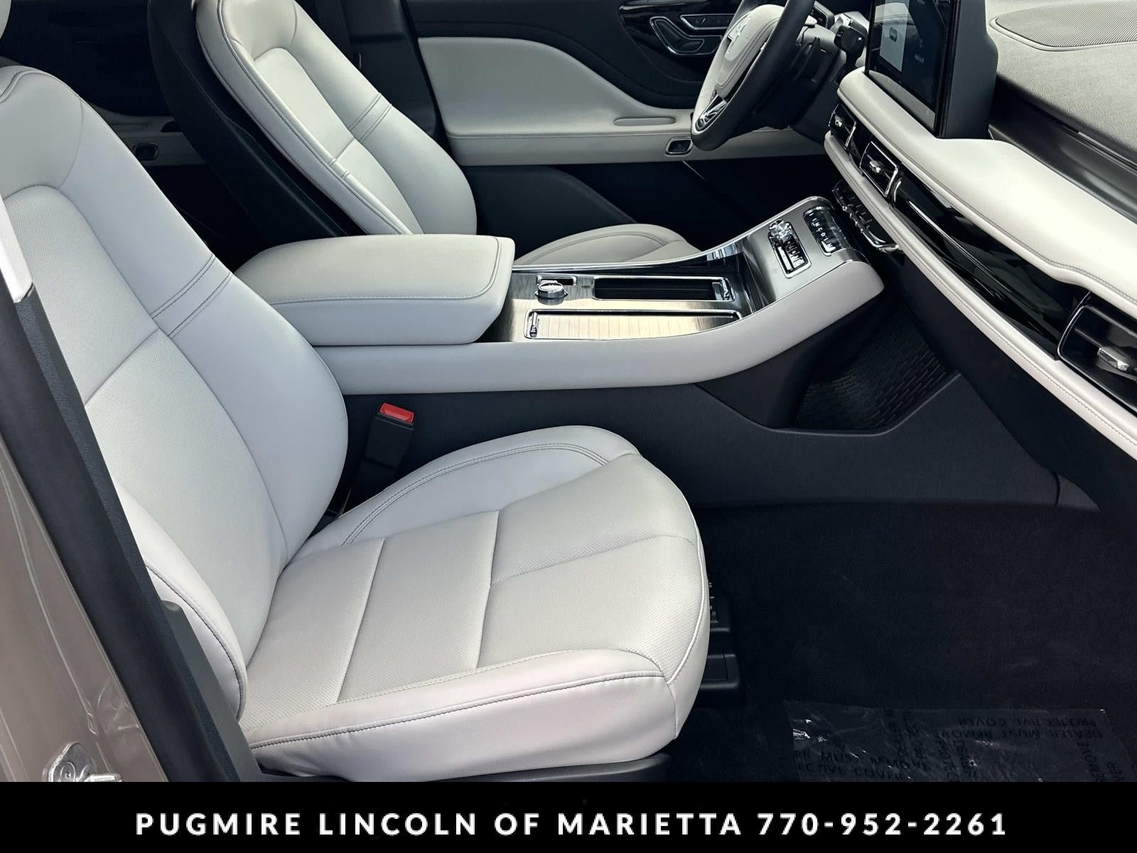 New 2026 Lincoln Aviator 2WD image 13