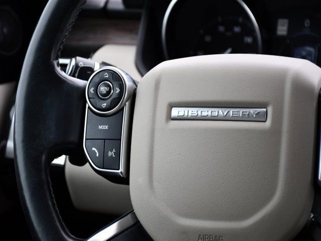 Used 2017 Land Rover Discovery HSE image 22