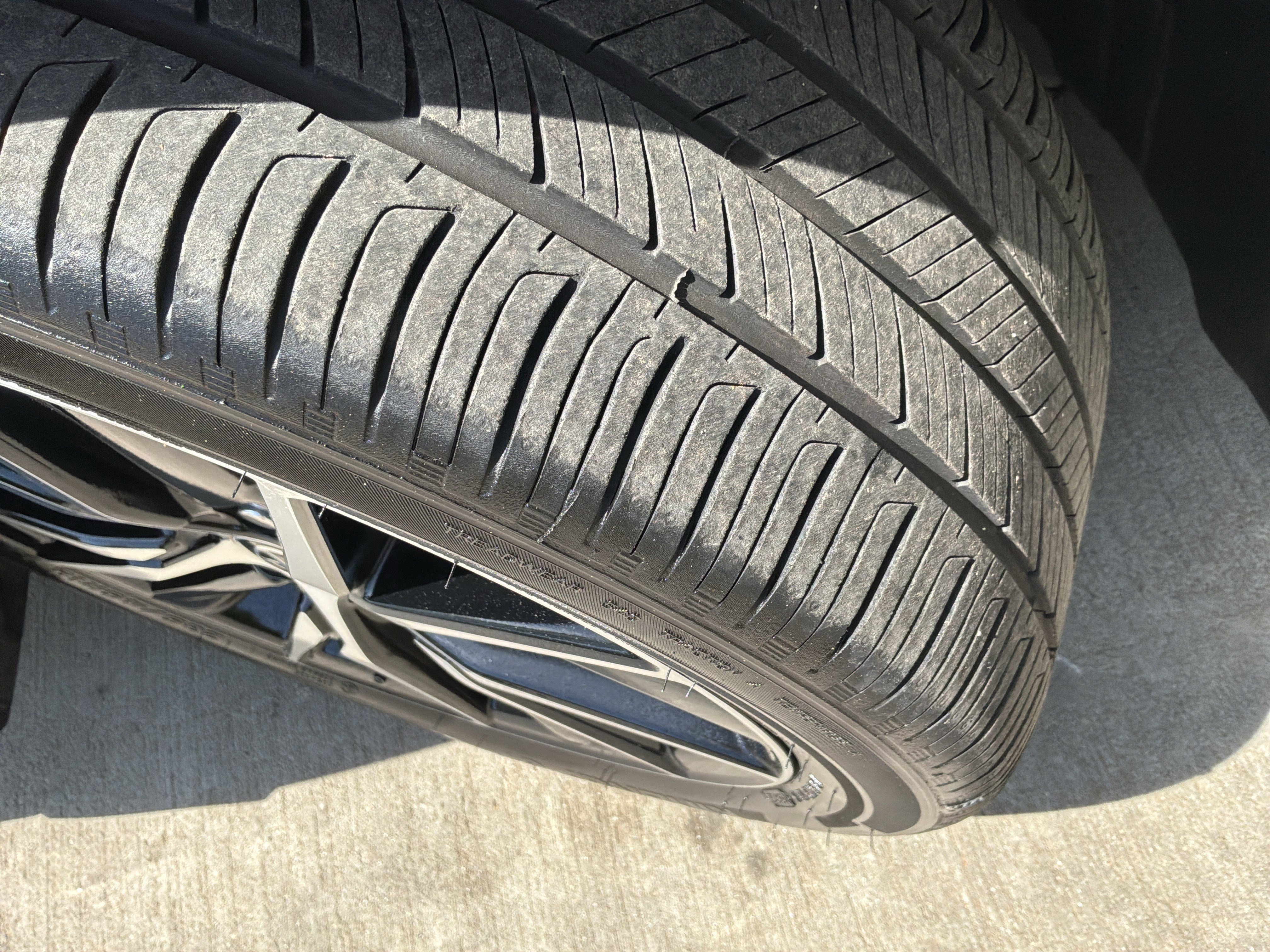 Used 2023 Toyota Camry SE w/ Convenience Package image 12