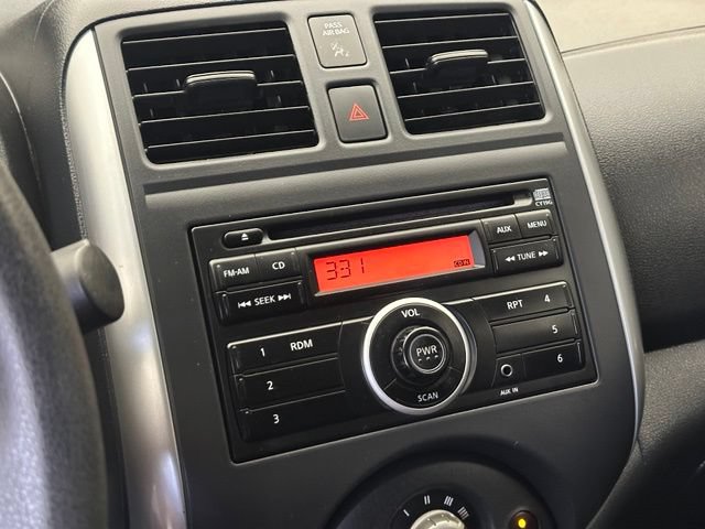 Used 2013 Nissan Versa SV FWD image 26