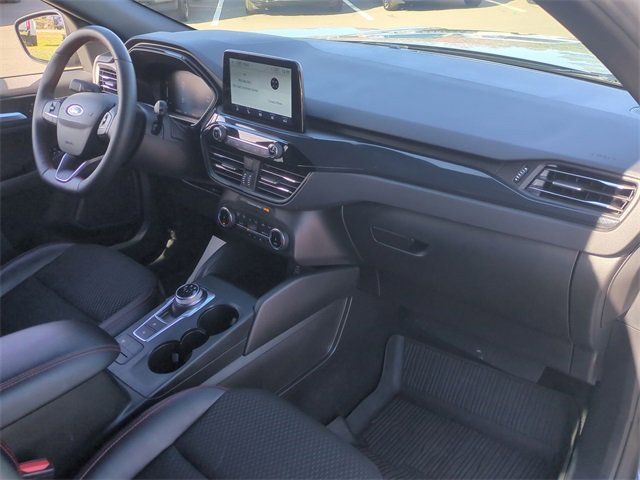 Used 2025 Ford Escape ST-Line w/ Equipment Group 301A image 35