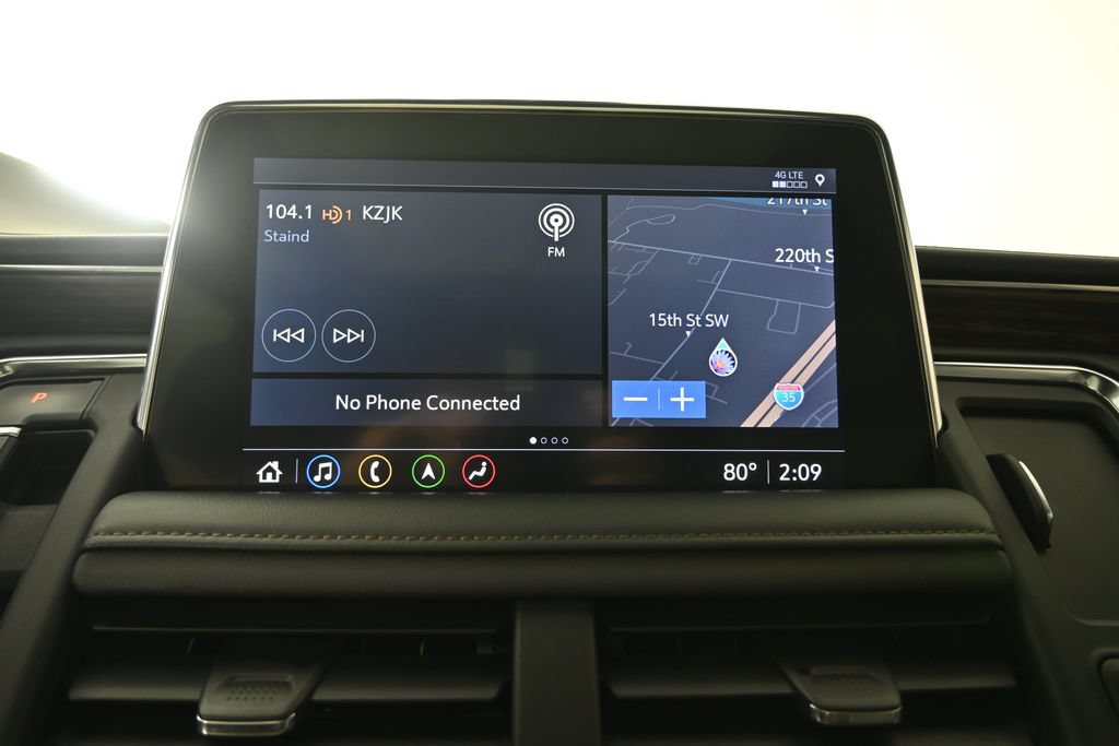 Used 2021 Chevrolet Suburban High Country AWD/4WD image 27