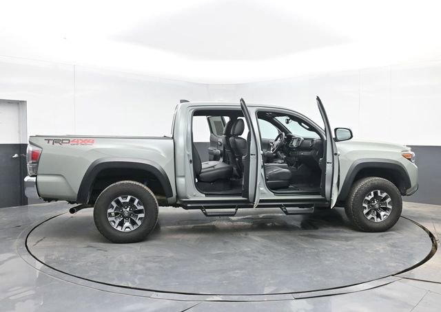 Used 2023 Toyota Tacoma TRD Off-Road AWD/4WD image 51