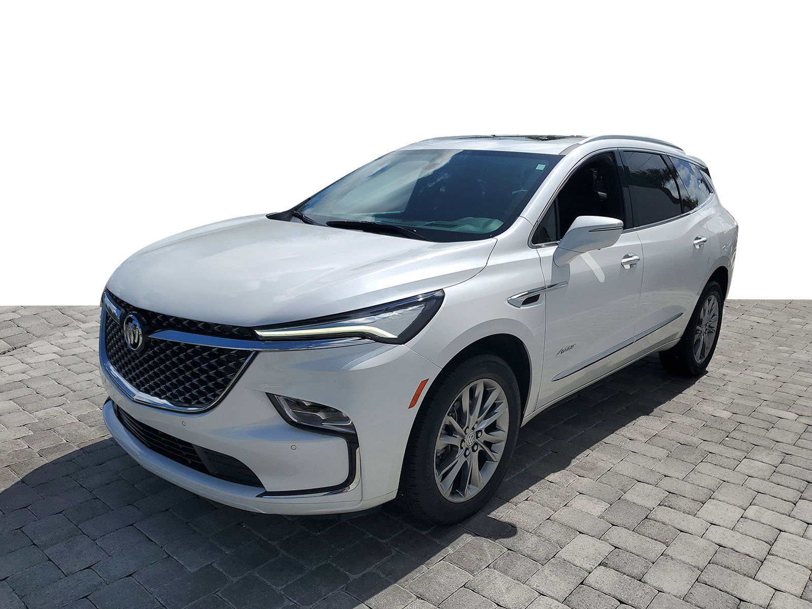 Used 2024 Buick Enclave Avenir w/ Avenir Technology Package image 2