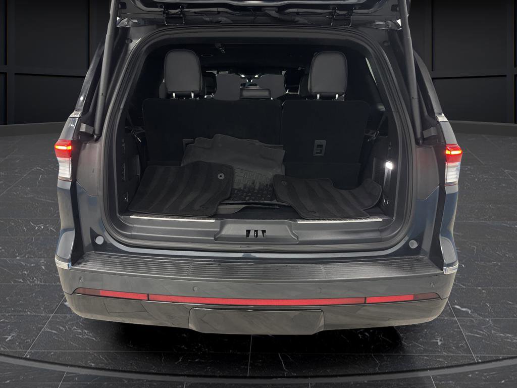 Used 2024 Lincoln Navigator Premiere image 15