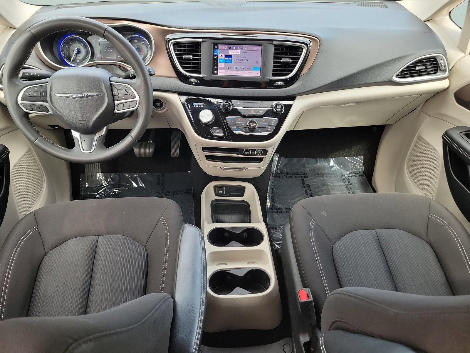 Used 2023 Chrysler Voyager LX FWD image 26