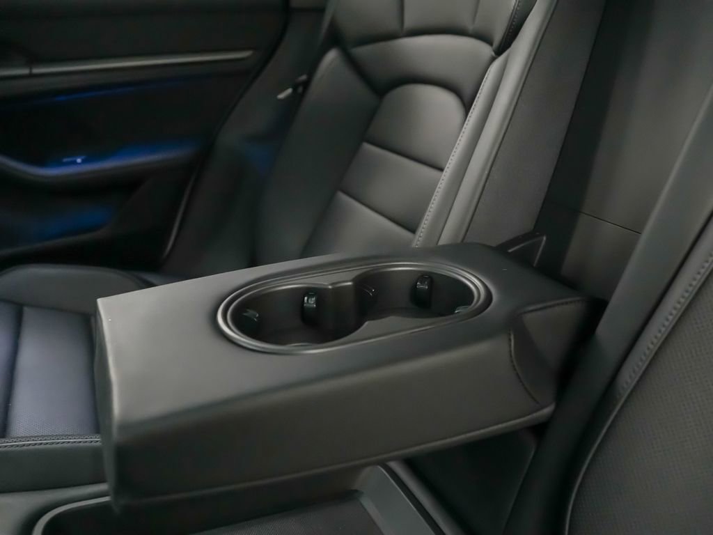 Used 2025 Porsche Taycan 4S AWD/4WD image 20