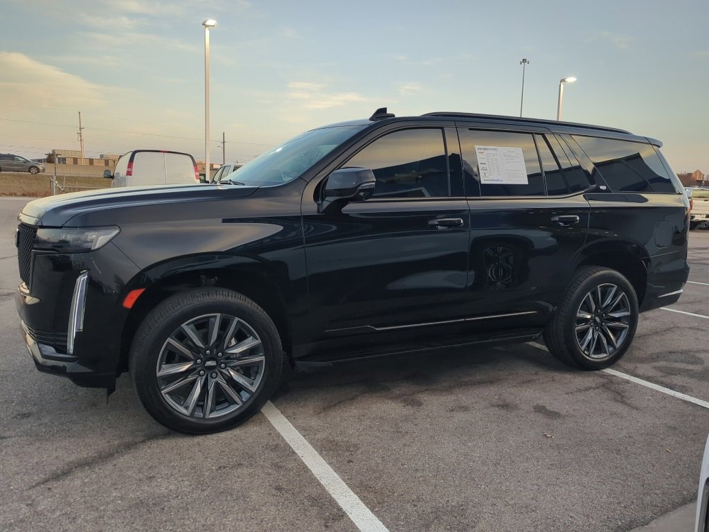 Used 2022 Cadillac Escalade Sport w/ Touring Package image 9