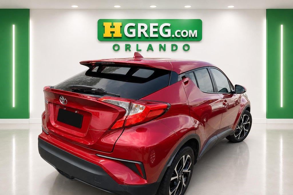 Used 2018 Toyota C-HR XLE FWD image 6