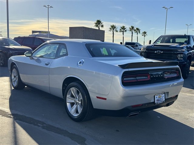 Used 2023 Dodge Challenger SXT image 2