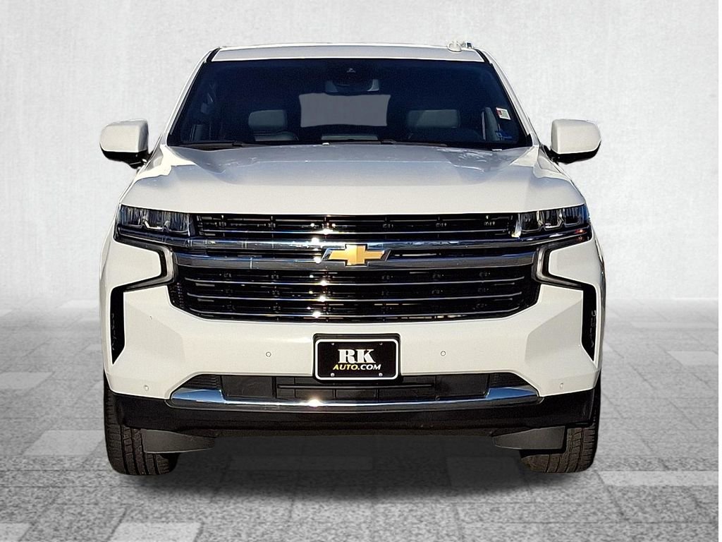 Used 2023 Chevrolet Suburban LT image 2