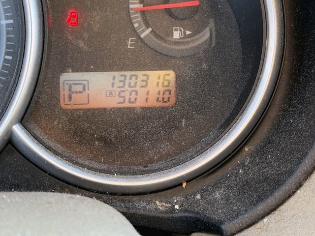 Used 2012 Nissan Versa 1.8 S w/ Convenience Pkg image 9