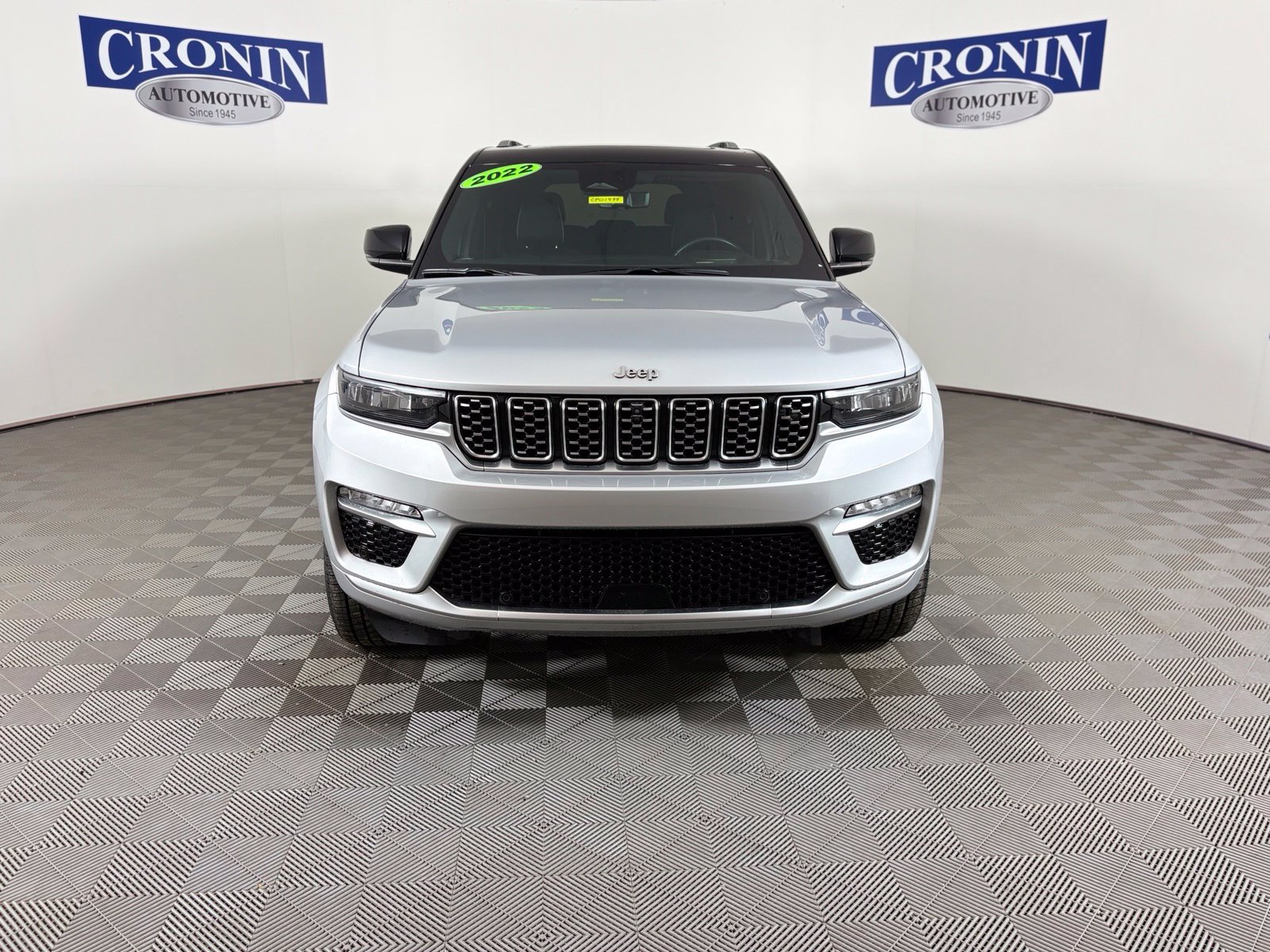 Used 2022 Jeep Grand Cherokee Summit AWD/4WD image 38