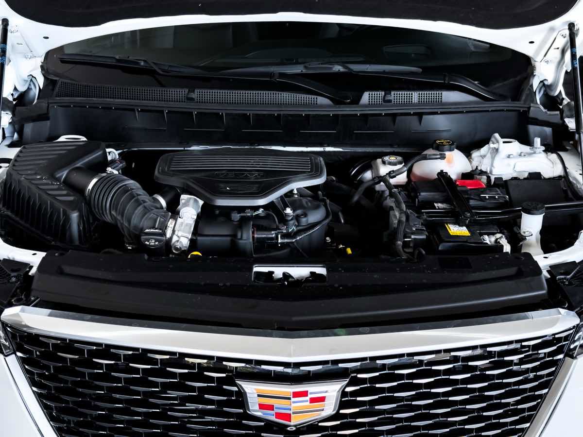 Used 2024 Cadillac XT6 Premium Luxury w/ Technology Package image 27