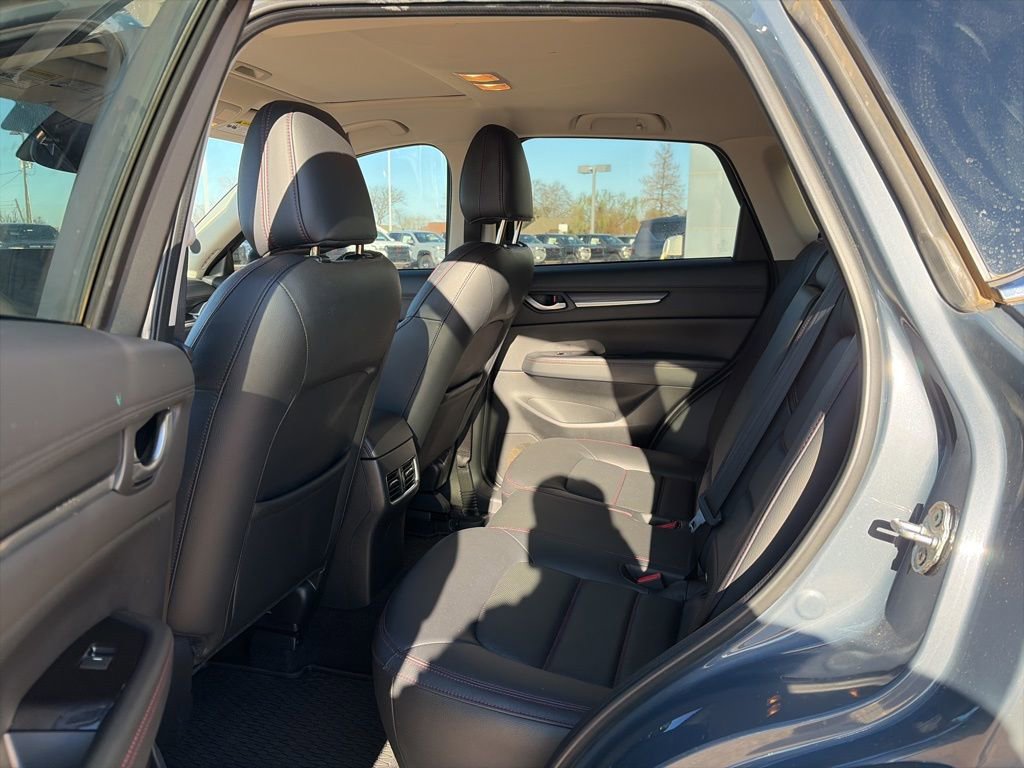 Used 2023 MAZDA CX-5 Carbon Edition image 8
