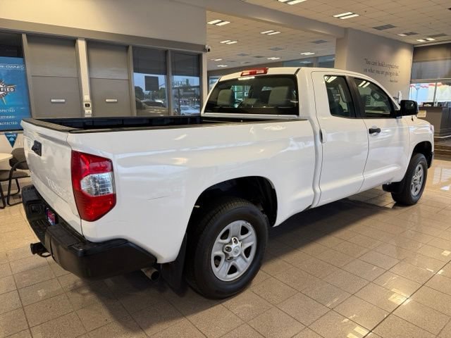 Used 2014 Toyota Tundra SR RWD image 3
