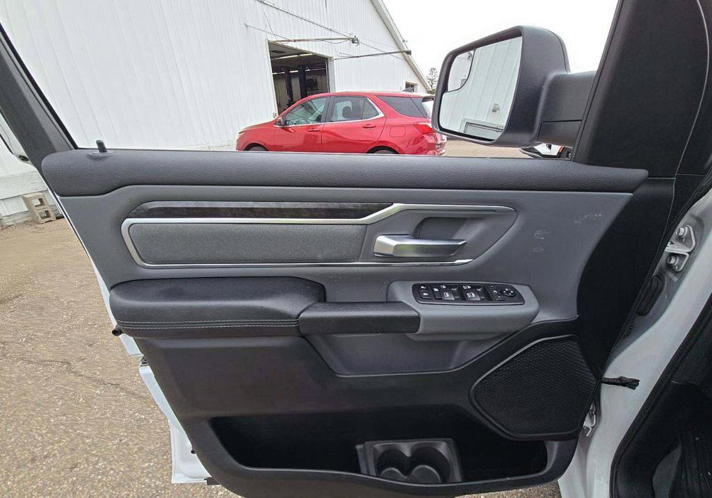 Used 2019 RAM 1500 Big Horn AWD/4WD image 10