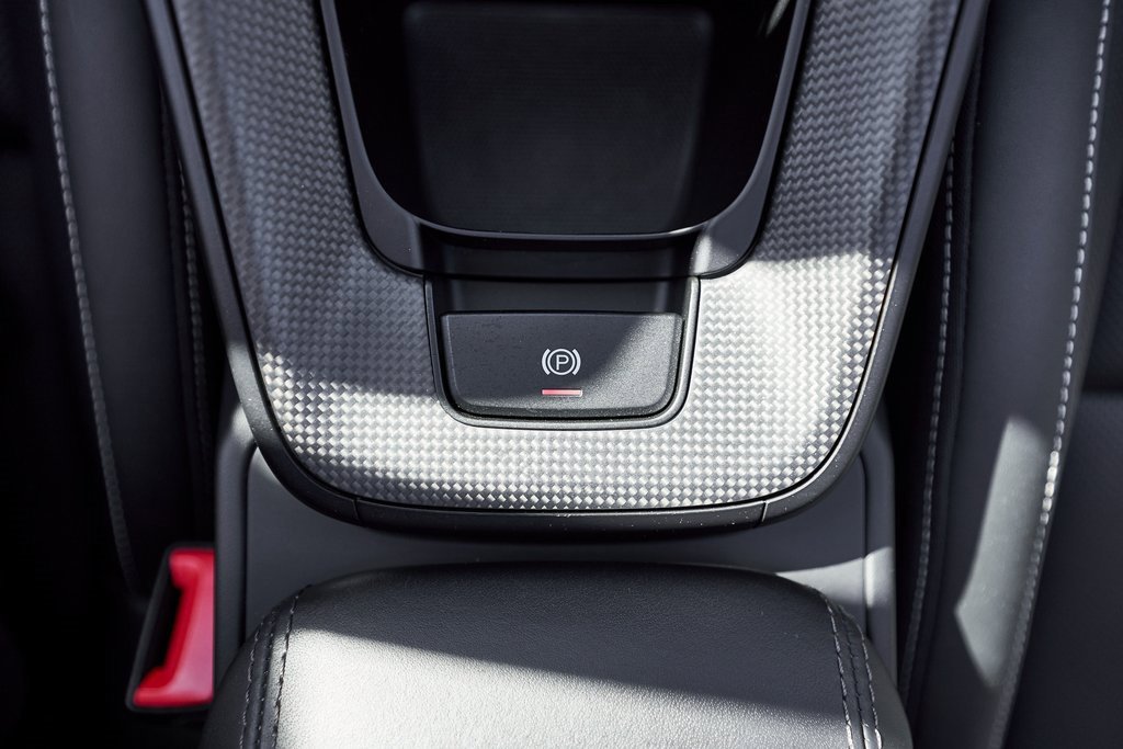 Used 2024 Porsche 911 Carrera GTS w/ Premium Package image 55