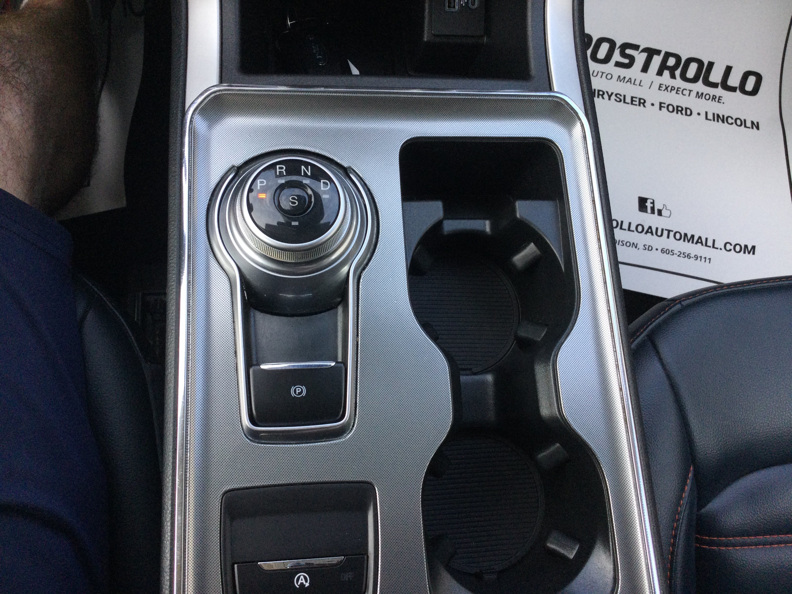 Used 2024 Ford Edge SEL w/ Sport Appearance Package AWD/4WD image 13