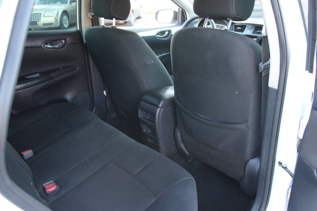 Used 2019 Nissan Sentra S FWD image 29