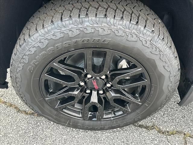 New 2026 GMC Sierra 1500 Elevation w/ Elevation Premium Package AWD/4WD image 18