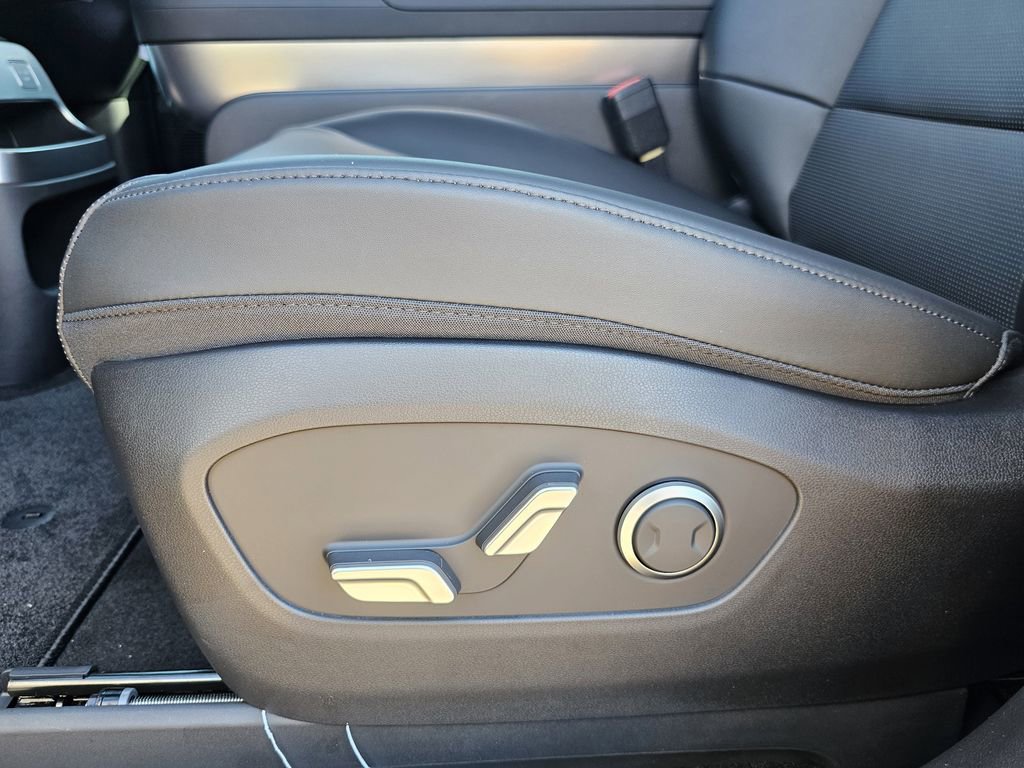 New 2026 Hyundai Ioniq 9 SEL image 10