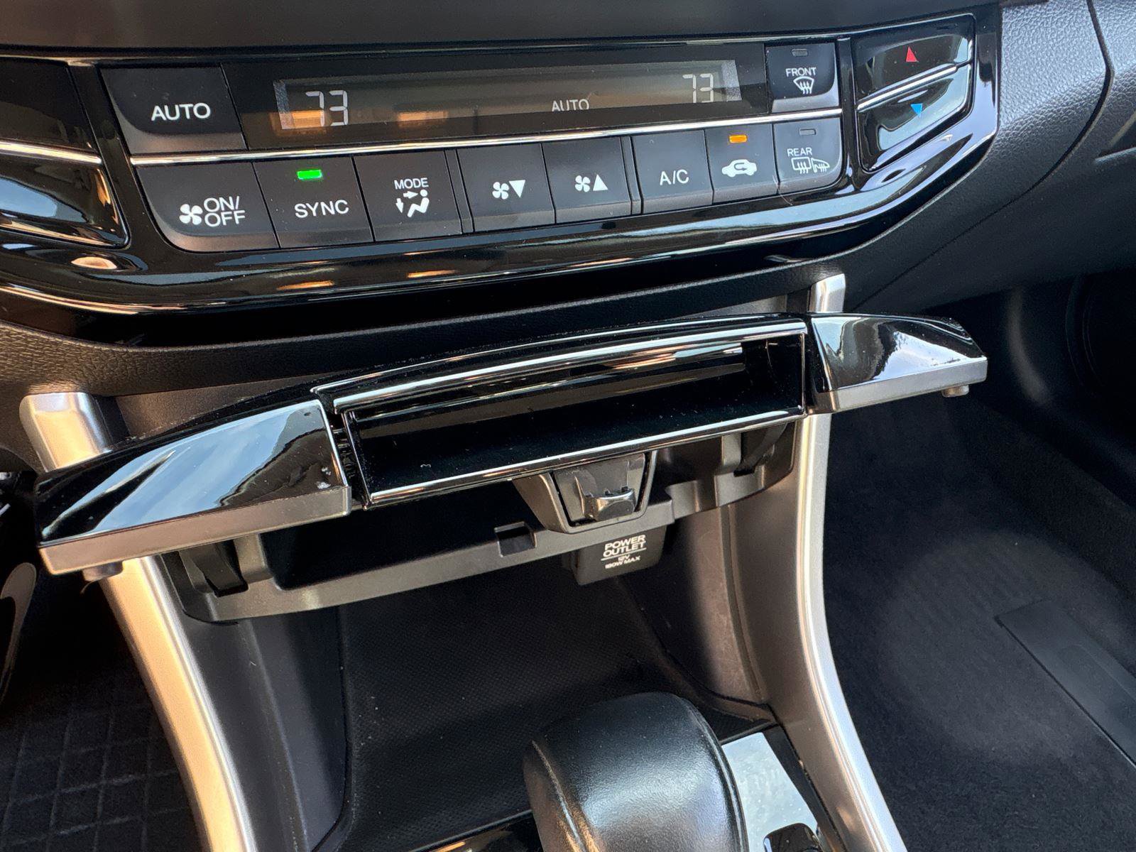 Used 2017 Honda Accord Touring image 25