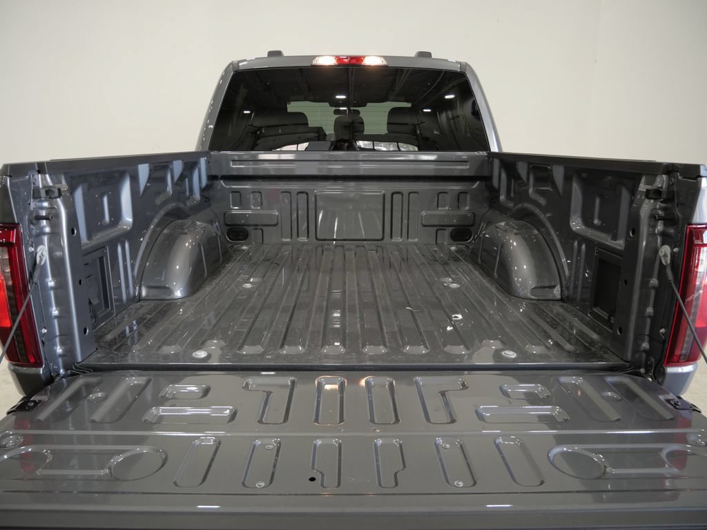 Used 2026 Ford F150 XLT w/ XLT Black Appearance Package AWD/4WD image 24