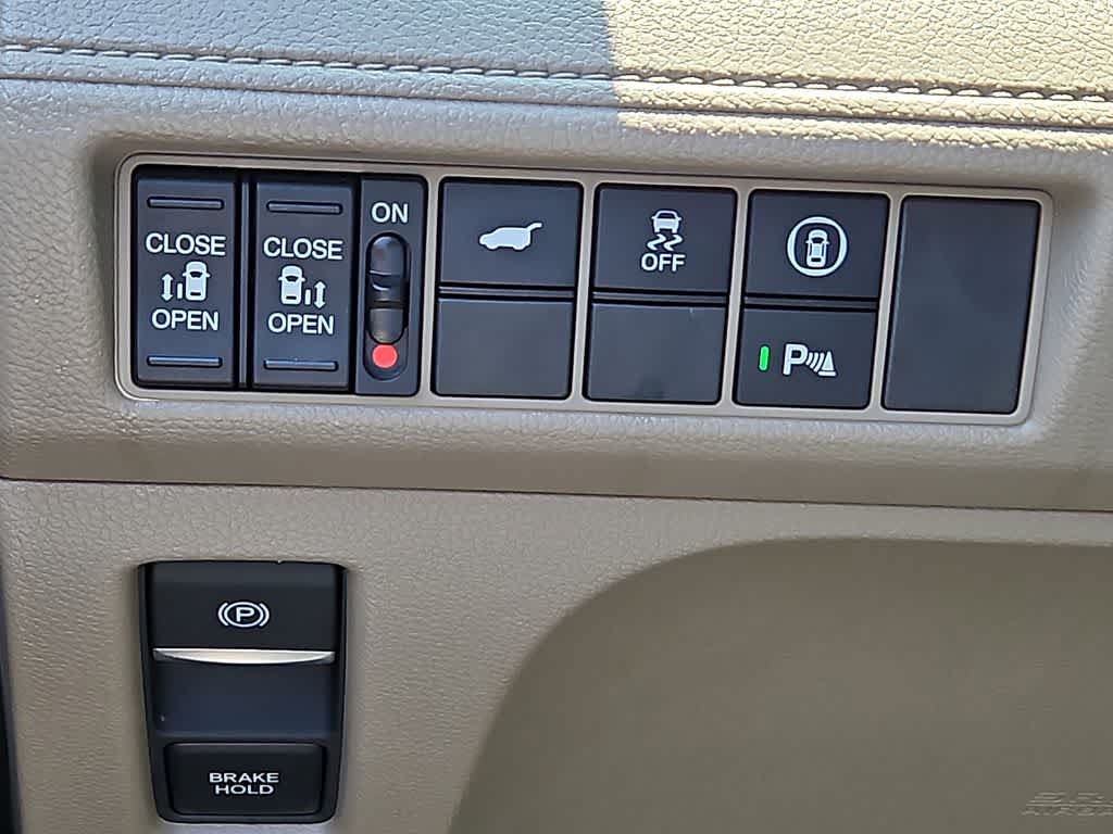 Used 2022 Honda Odyssey Elite image 25
