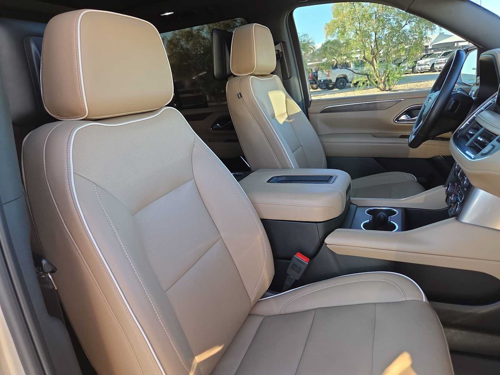 Used 2023 Chevrolet Tahoe Premier w/ Max Trailering Package AWD/4WD image 18