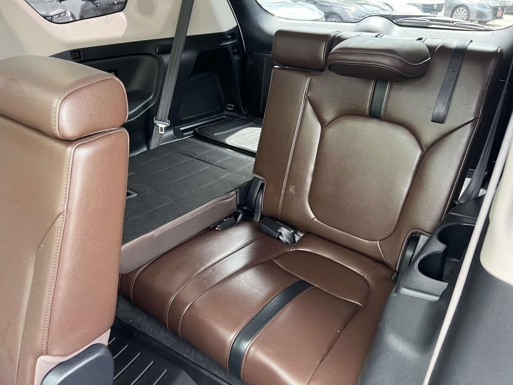 Used 2023 Honda Pilot Elite image 12
