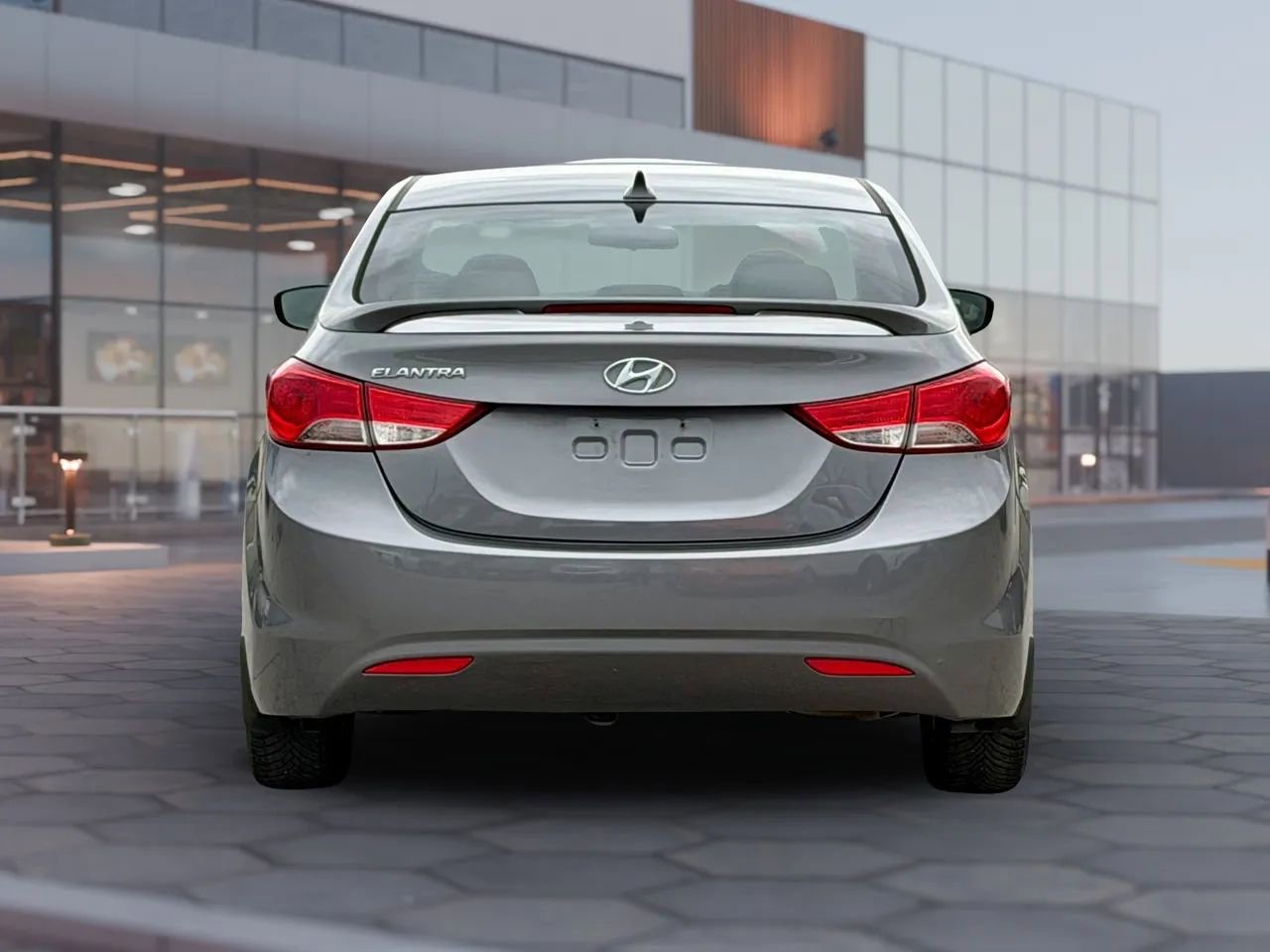Used 2013 Hyundai Elantra GLS w/ Preferred Pkg image 8