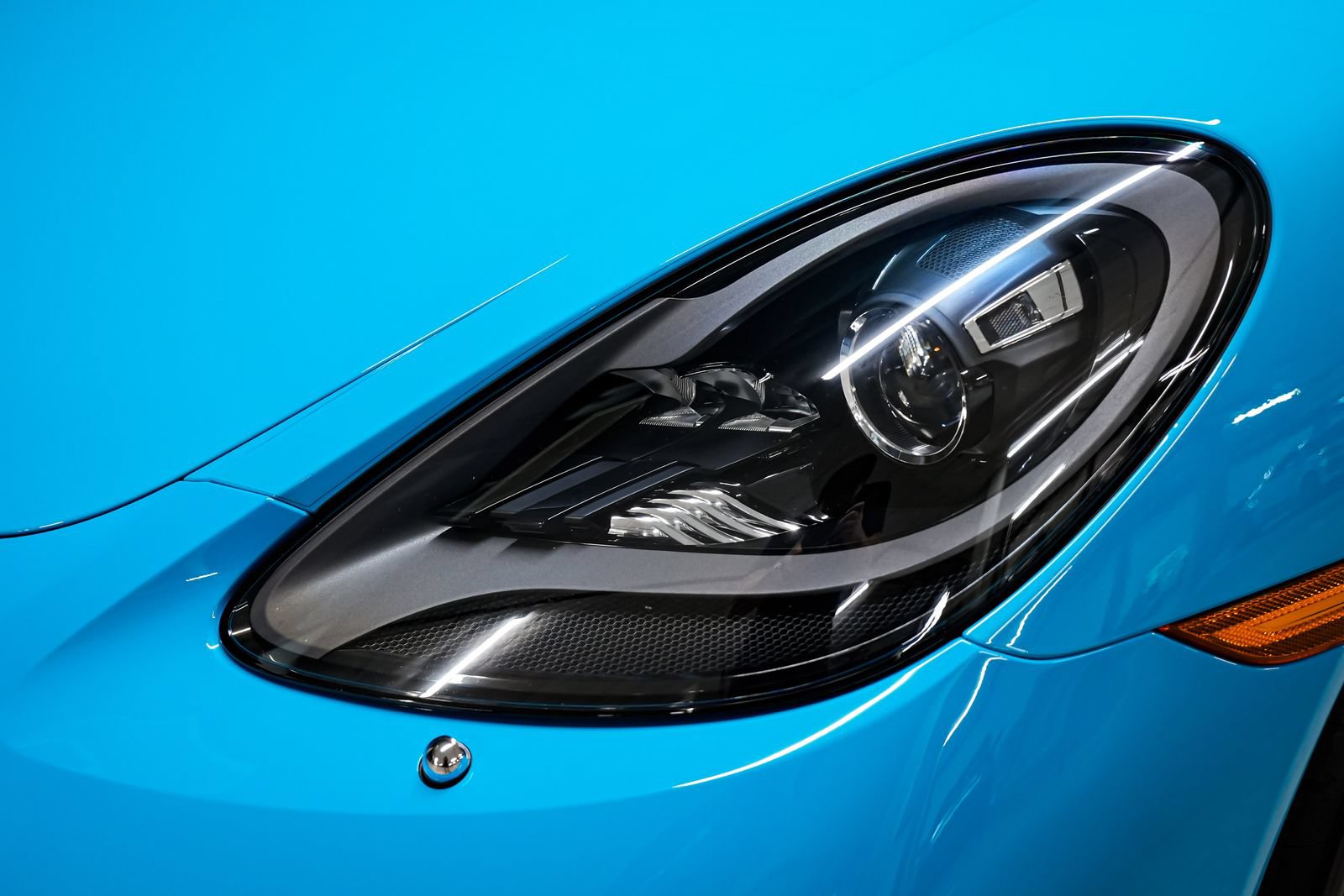 Used 2021 Porsche 718 Boxster RWD image 29