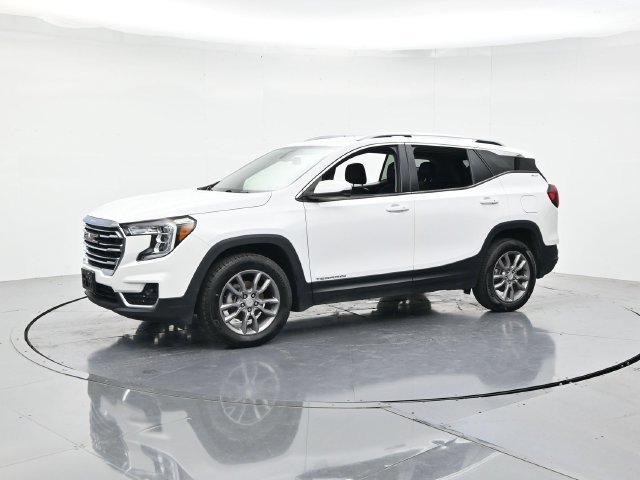 Used 2024 GMC Terrain SLT AWD/4WD image 5