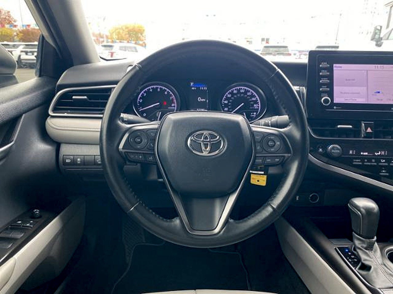 Used 2023 Toyota Camry SE FWD image 16